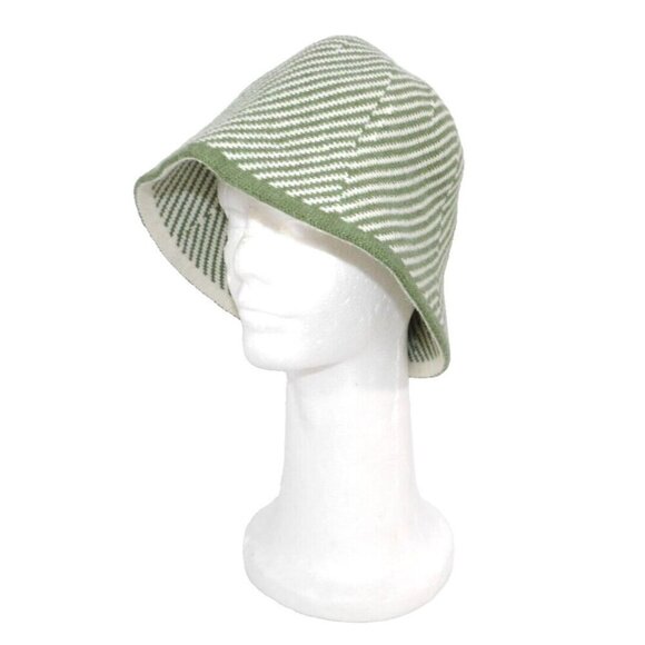 ALESSIA MASSIMO green & off-white women's knit cap, hat Free Size NEW, NO TAGS - Picture 1 of 3